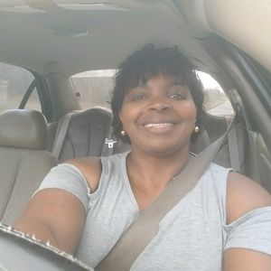 Meet your Posher, Benita